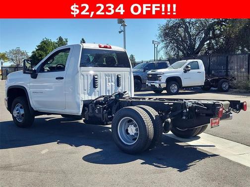 2025 Chevrolet Silverado 3500 WT