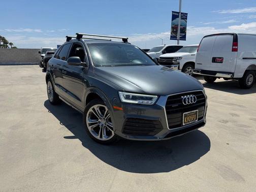Daytona Gray Pearl Effect 2018 Audi Q3 2.0T Premium Plus