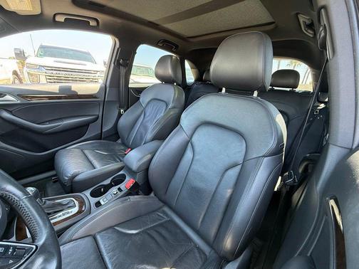 Daytona Gray Pearl Effect 2018 Audi Q3 2.0T Premium Plus