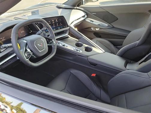 2026 Chevrolet Corvette Stingray w/1LT