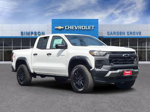 Summit White 2026 Chevrolet Colorado Trail Boss