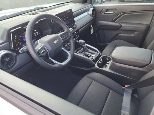 Summit White 2026 Chevrolet Colorado LT