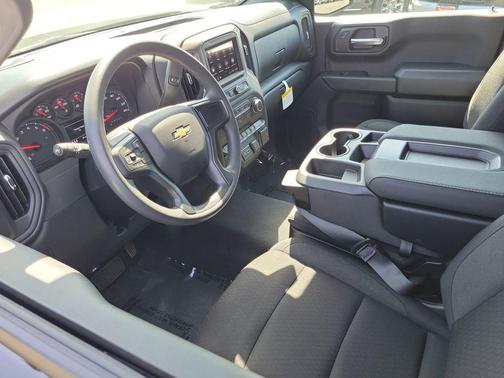 Black 2026 Chevrolet Silverado 1500 Custom