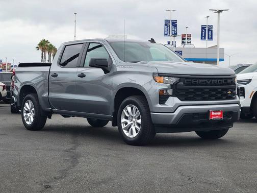 Sterling Gray Metallic 2026 Chevrolet Silverado 1500 Custom