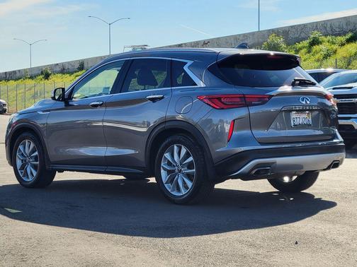 2021 INFINITI QX50 LUXE