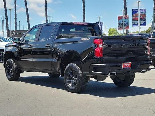 2022 Chevrolet Silverado 1500 Custom Trail Boss