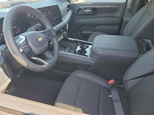 2025 Chevrolet Tahoe LS