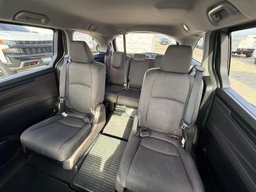 Lunar Silver Metallic 2019 Honda Odyssey LX