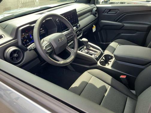 Sterling Gray Metallic 2026 Chevrolet Colorado Trail Boss