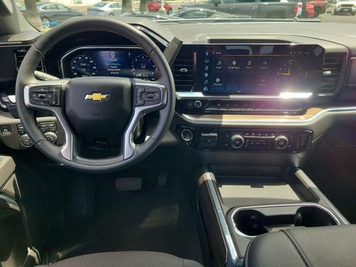 Summit White 2026 Chevrolet Silverado 2500 LT
