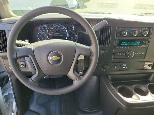 Summit White 2026 Chevrolet Express 2500 LT