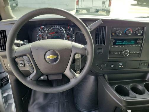 Summit White 2026 Chevrolet Express 3500 3500 Extended Wheelbase, WT, RWD