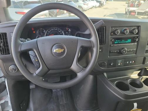 2025 Chevrolet Express 2500 RWD 2500 Regular Wheelbase WT