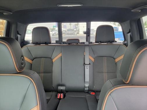 2023 GMC Canyon Base
