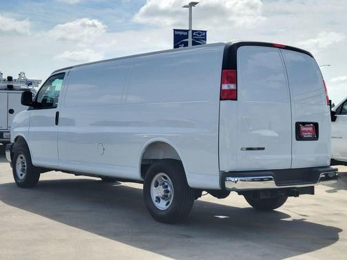 Summit White 2026 Chevrolet Express 3500 3500 Extended Wheelbase, WT, RWD