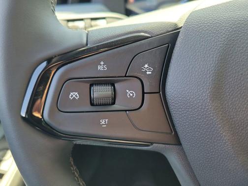 Mosaic Black Metallic 2027 Chevrolet Bolt LT FWD
