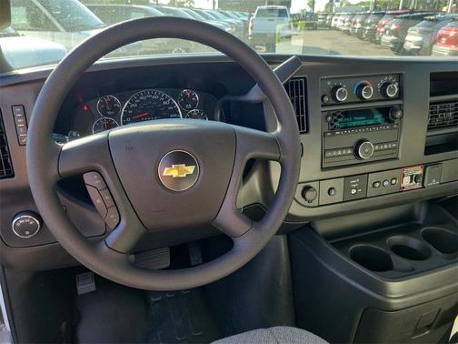 2025 Chevrolet Express 2500 RWD 2500 Regular Wheelbase WT