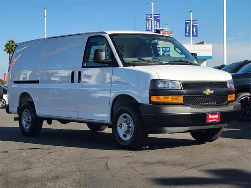 2025 Chevrolet Express 2500 RWD 2500 Regular Wheelbase WT