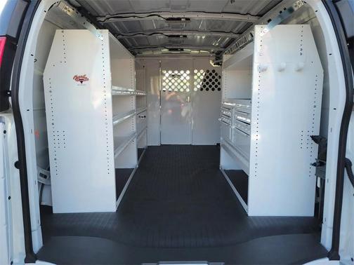 2025 Chevrolet Express 2500 RWD 2500 Regular Wheelbase WT