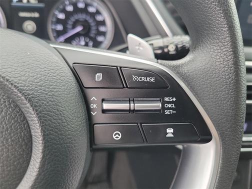 2023 Hyundai SONATA Hybrid Base