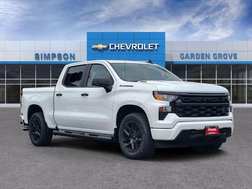 Summit White 2026 Chevrolet Silverado 1500 Custom