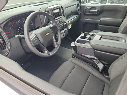 Summit White 2026 Chevrolet Silverado 1500 Custom