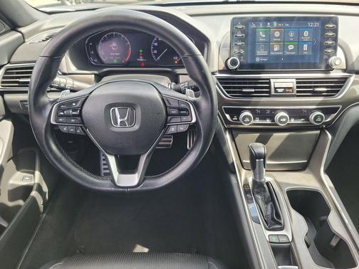 Lunar Silver Metallic 2018 Honda Accord Sport