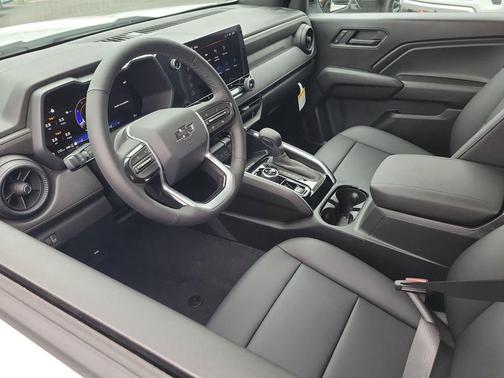 Summit White 2026 Chevrolet Colorado Trail Boss