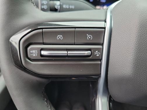 Summit White 2026 Chevrolet Colorado Trail Boss