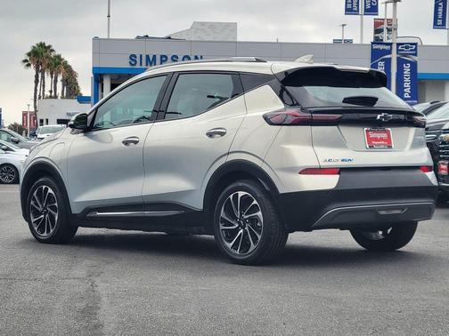 Silver Flare Metallic 2022 Chevrolet Bolt EUV FWD Premier