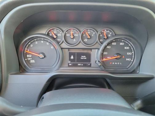 2025 Chevrolet Silverado 1500 Custom