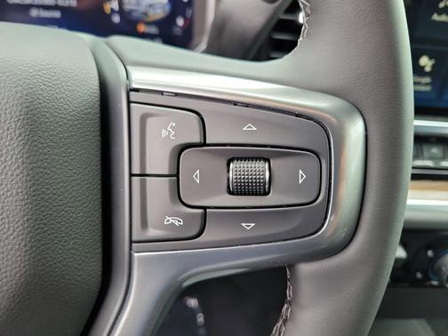 Summit White 2026 Chevrolet Silverado 1500 LT