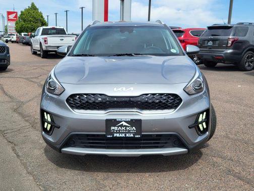 2022 Kia Niro LXS