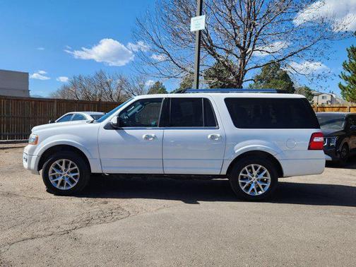 White Platinum Metallic Tri-Coat 2017 Ford Expedition EL Limited