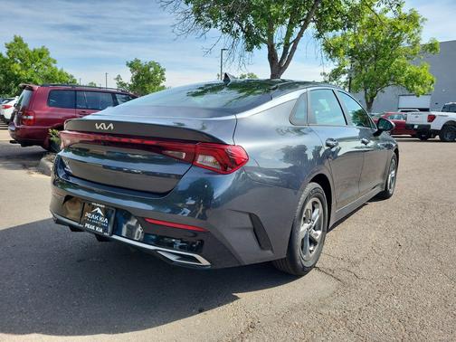 2022 Kia K5 LXS