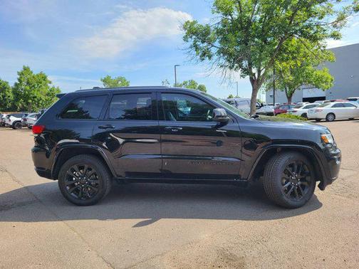 2017 Jeep Grand Cherokee Altitude