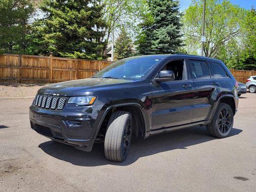 2017 Jeep Grand Cherokee Altitude
