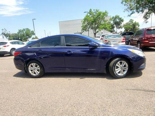 2013 Hyundai SONATA GLS