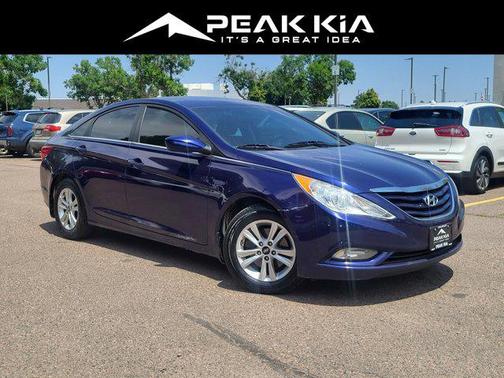 2013 Hyundai SONATA GLS