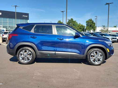Dark Ocean Blue 2026 Kia Seltos LX