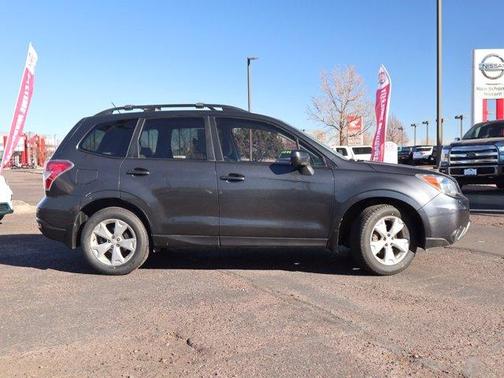 Photo 3 of 26 of 2015 Subaru Forester 2.5i Premium