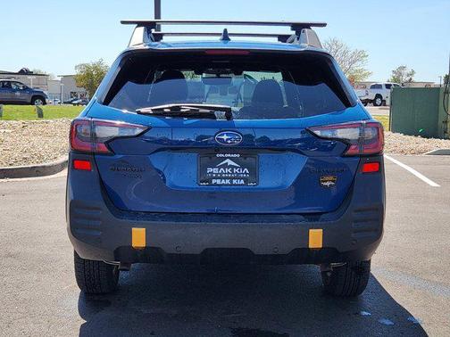 Geyser Blue 2022 Subaru Outback Wilderness