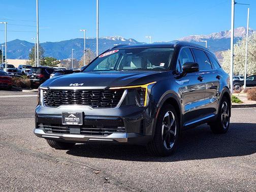 Interstellar Gray 2025 Kia Sorento Hybrid EX