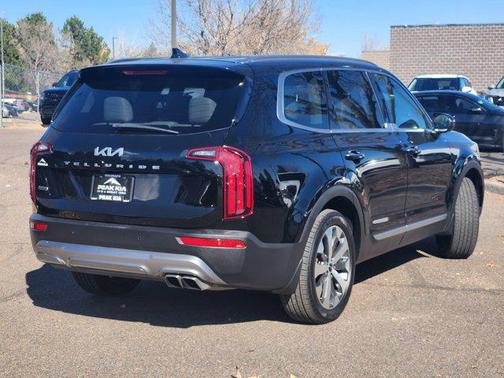 2022 Kia Telluride S