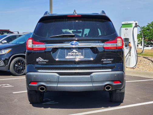 Crystal Black Pearl 2020 Subaru Ascent Limited 7-Passenger