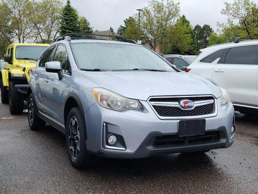 Ice Silver Metallic 2017 Subaru Crosstrek 2.0i Premium