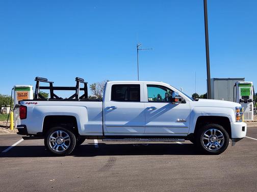 Summit White 2015 Chevrolet Silverado 2500 High Country