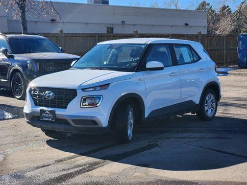 2021 Hyundai VENUE SE