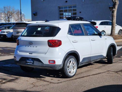 2021 Hyundai VENUE SE