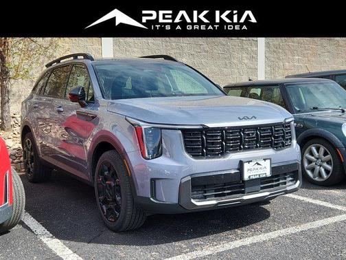 Everlasting Silver 2025 Kia Sorento SX